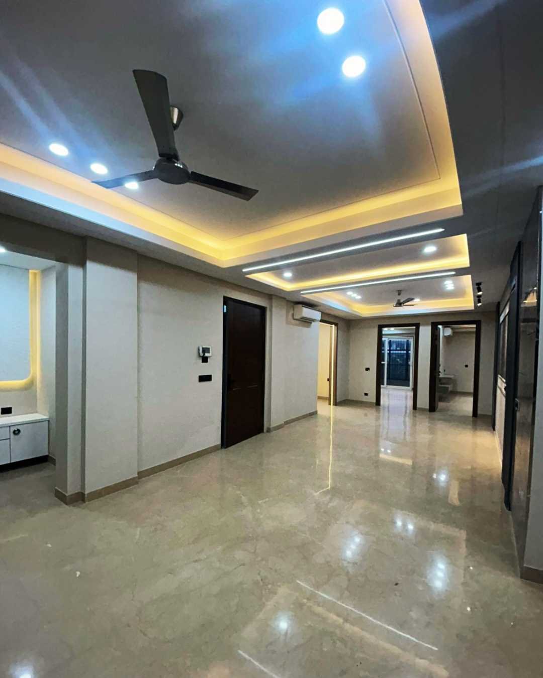 A99 Sushant lok 3 418sqyd Lift Car parking Asking Upper ground-4.35cr Middle floor-4.30cr