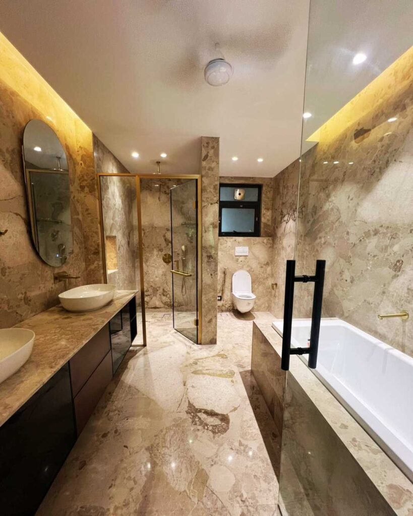 1022 sq yards dlf phase 2 5BHK