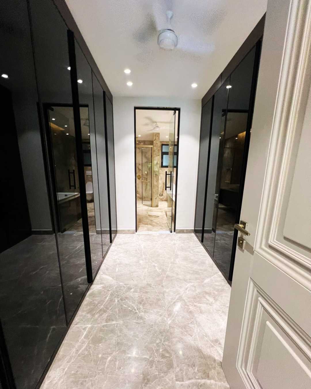 1022 sq yards dlf phase 2 5BHK