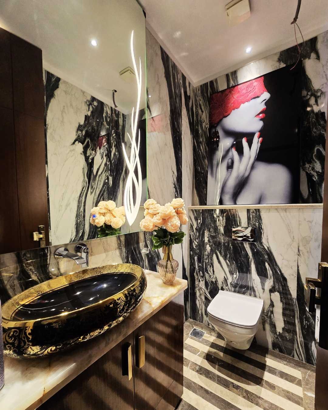 737 yards sushant lok 1 5bhk