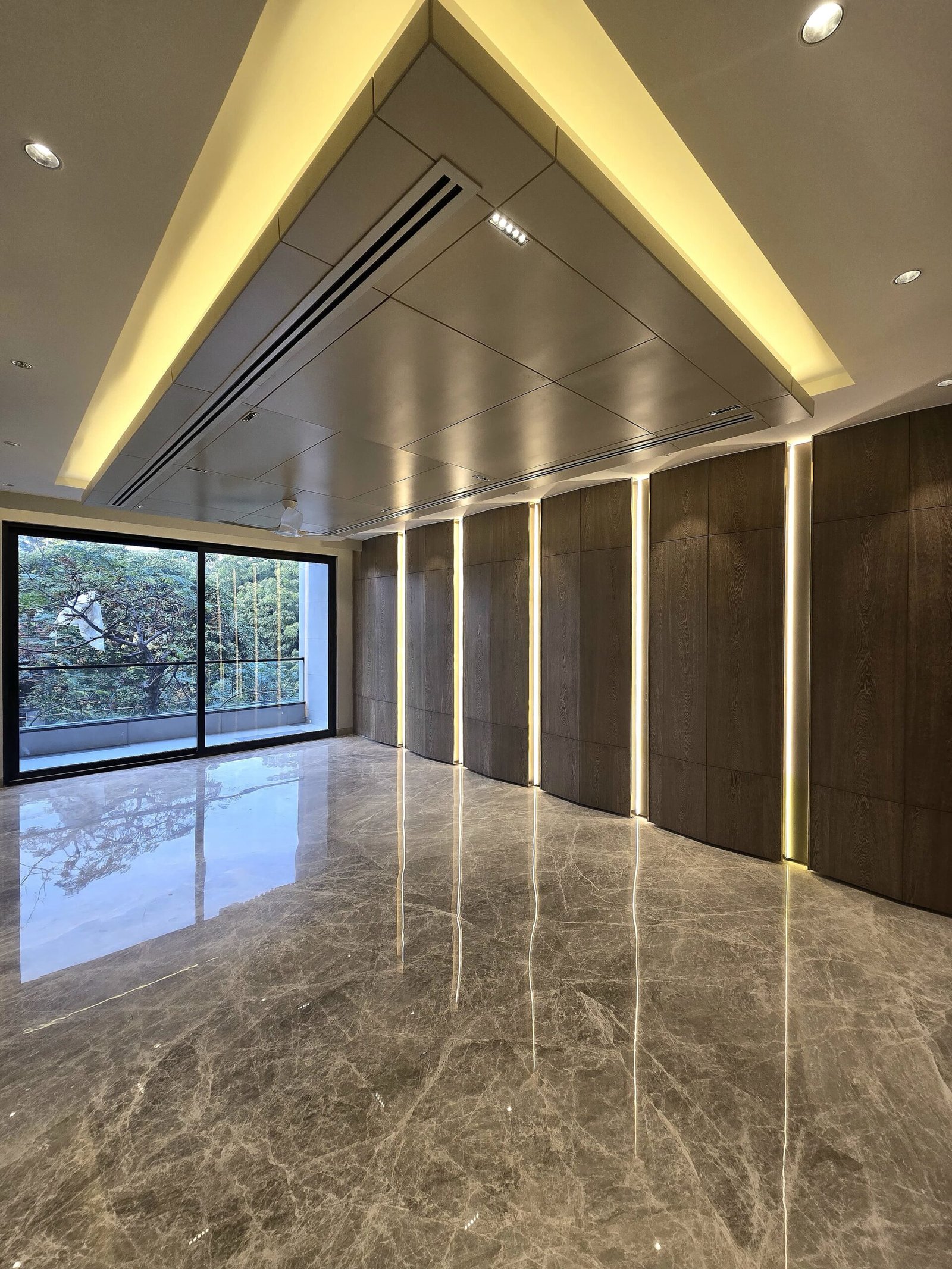 300 Sqaure Yards 4 BHK builder floors in DLF Phase-1