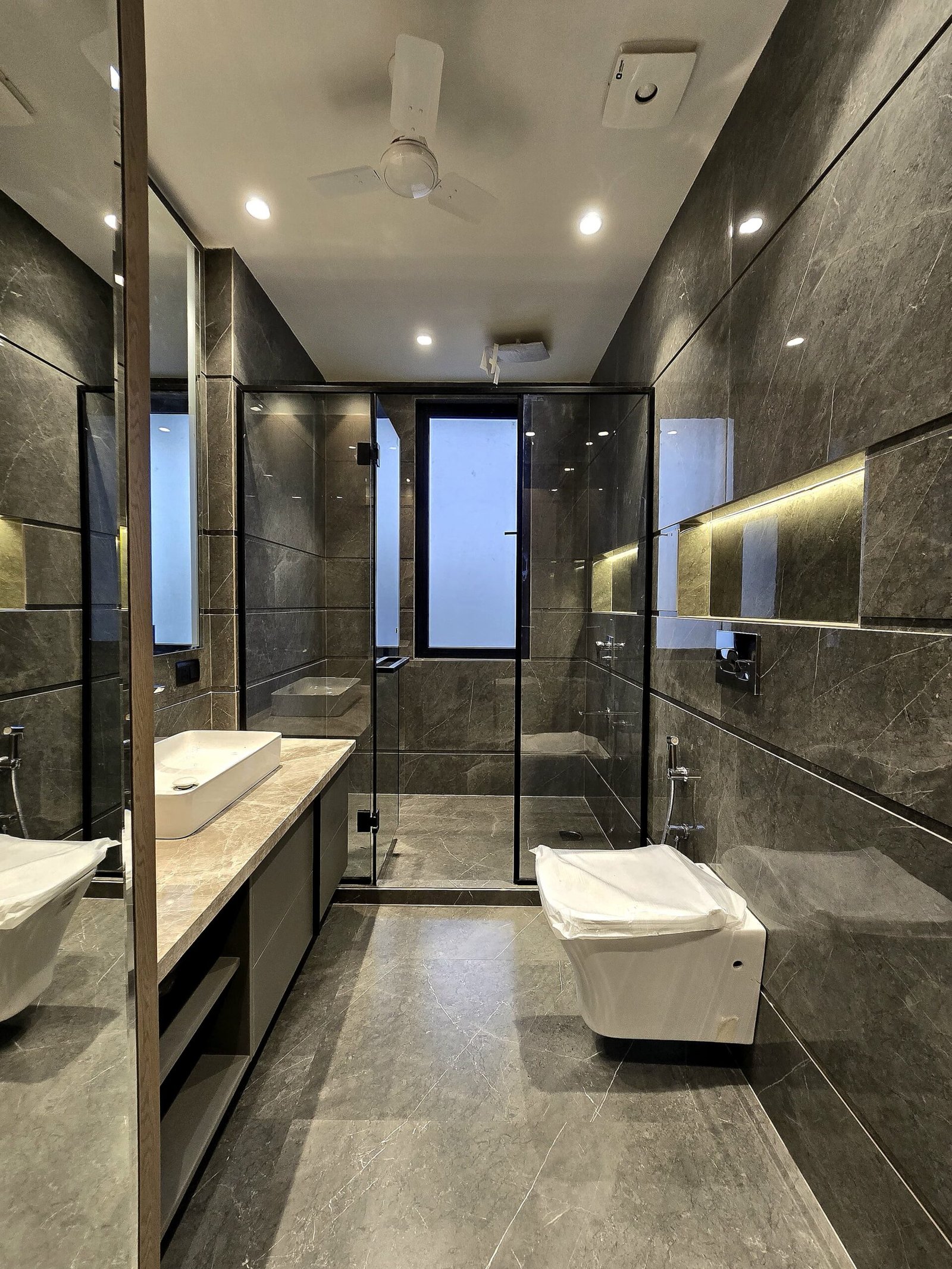 300 Sqaure Yards 4 BHK builder floors in DLF Phase-1