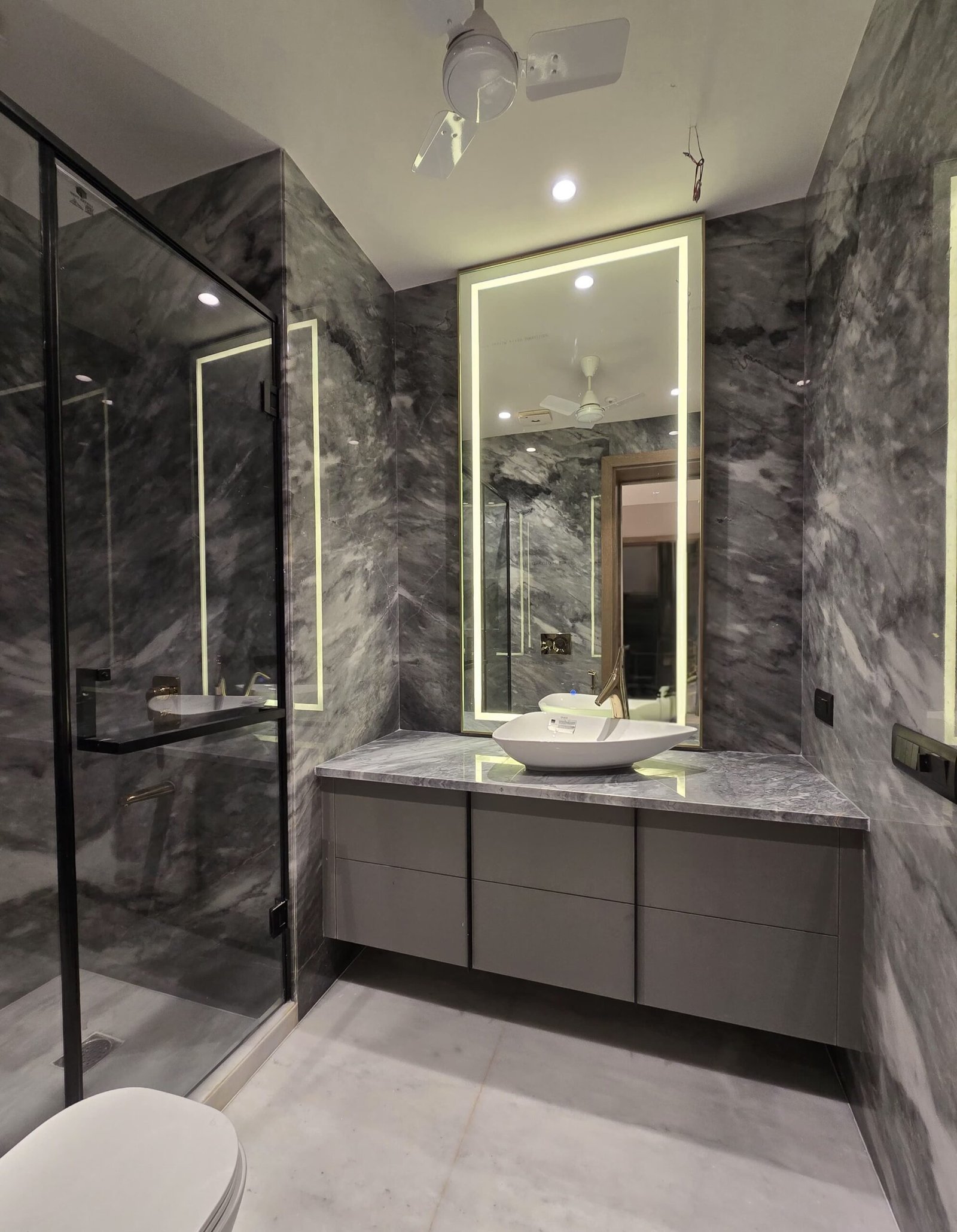 300 Sqaure Yards 4 BHK builder floors in DLF Phase-1