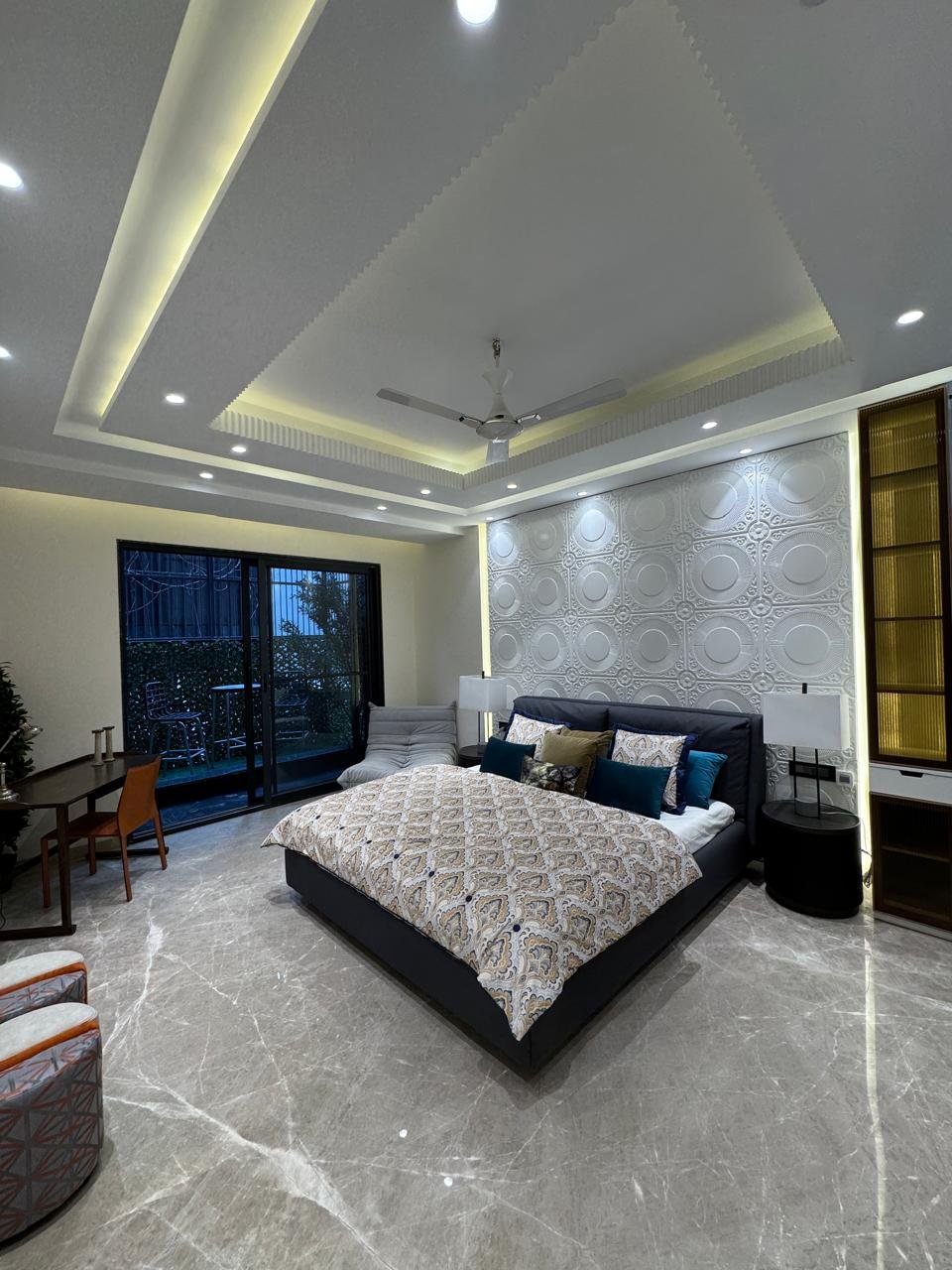 4 BHK builder floors in DLF Phase-1-2