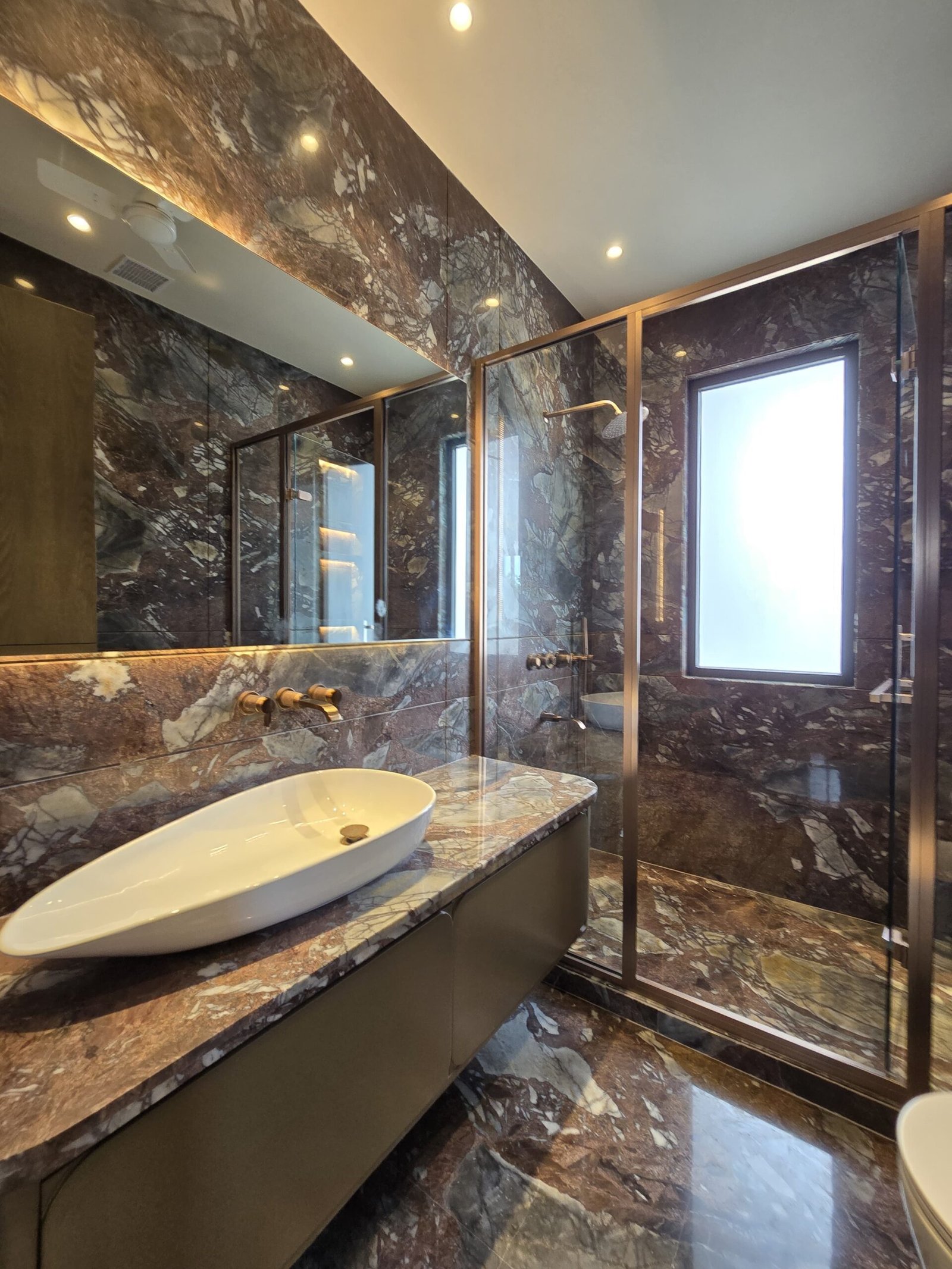 5 BHK builder floors in DLF Phase-1-5