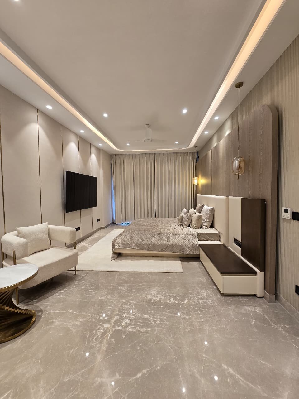 502 Square Yards 4 BHK builder floors in DLF Phase-1