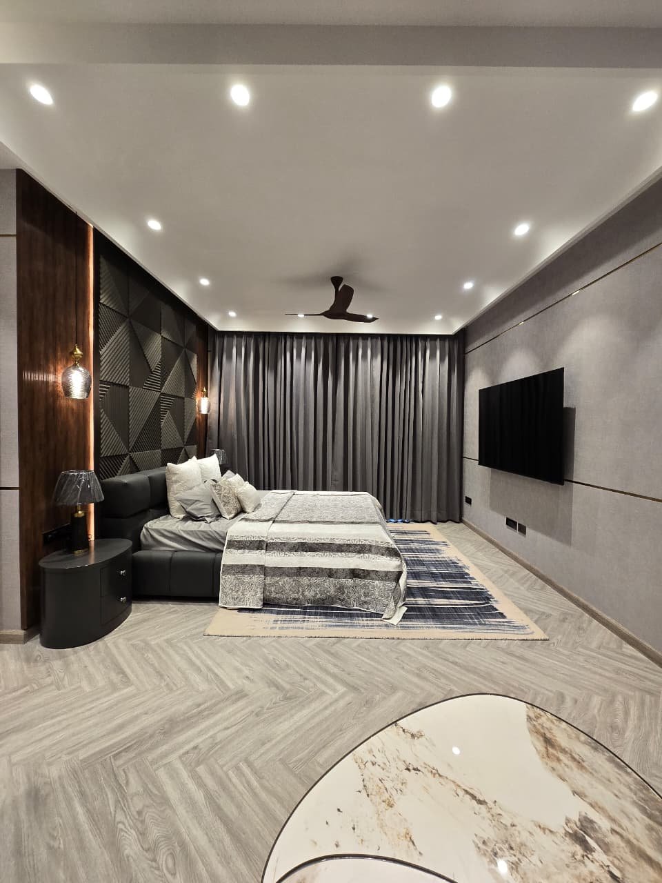 502 Square Yards 4 BHK builder floors in DLF Phase-1